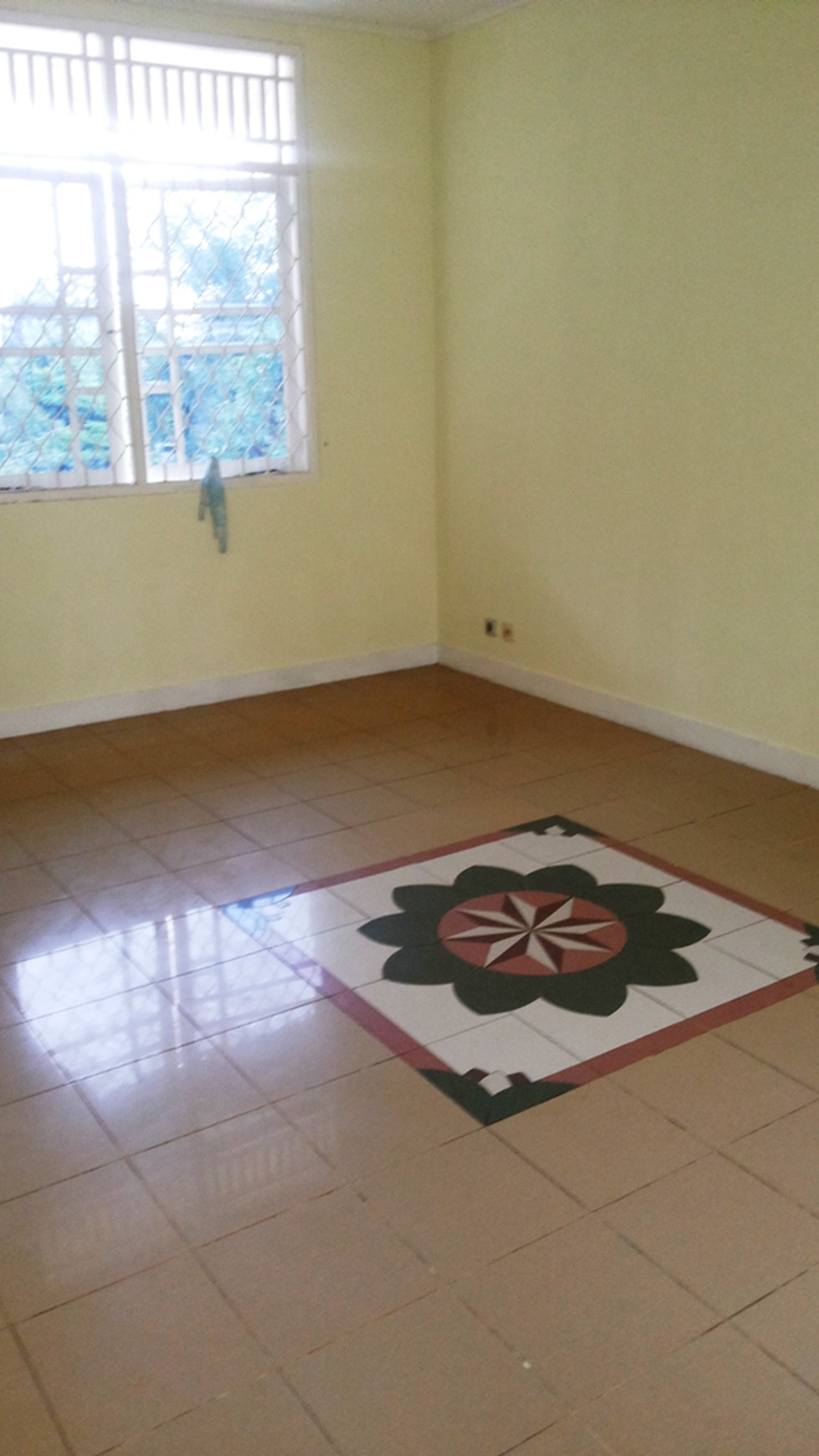 Rumah siap huni, Bintaro Jaya sek 6, 2 lt, keamanan 24 jam. bebas banjir