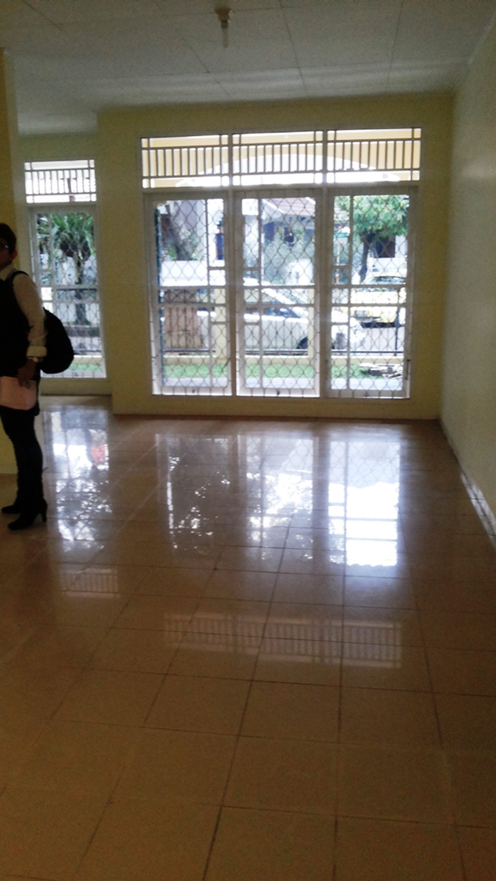 Rumah siap huni, Bintaro Jaya sek 6, 2 lt, keamanan 24 jam. bebas banjir