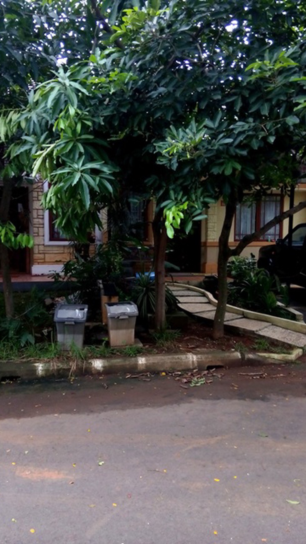 Mungkin Rumah Fullrenovasi menjadi impian..............................