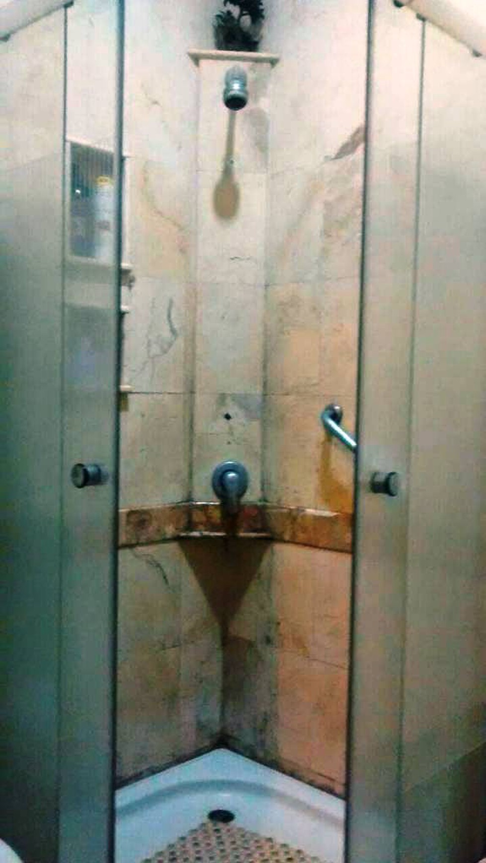 Rumah Ada s.pool di Bintaro Jakarta Selatan