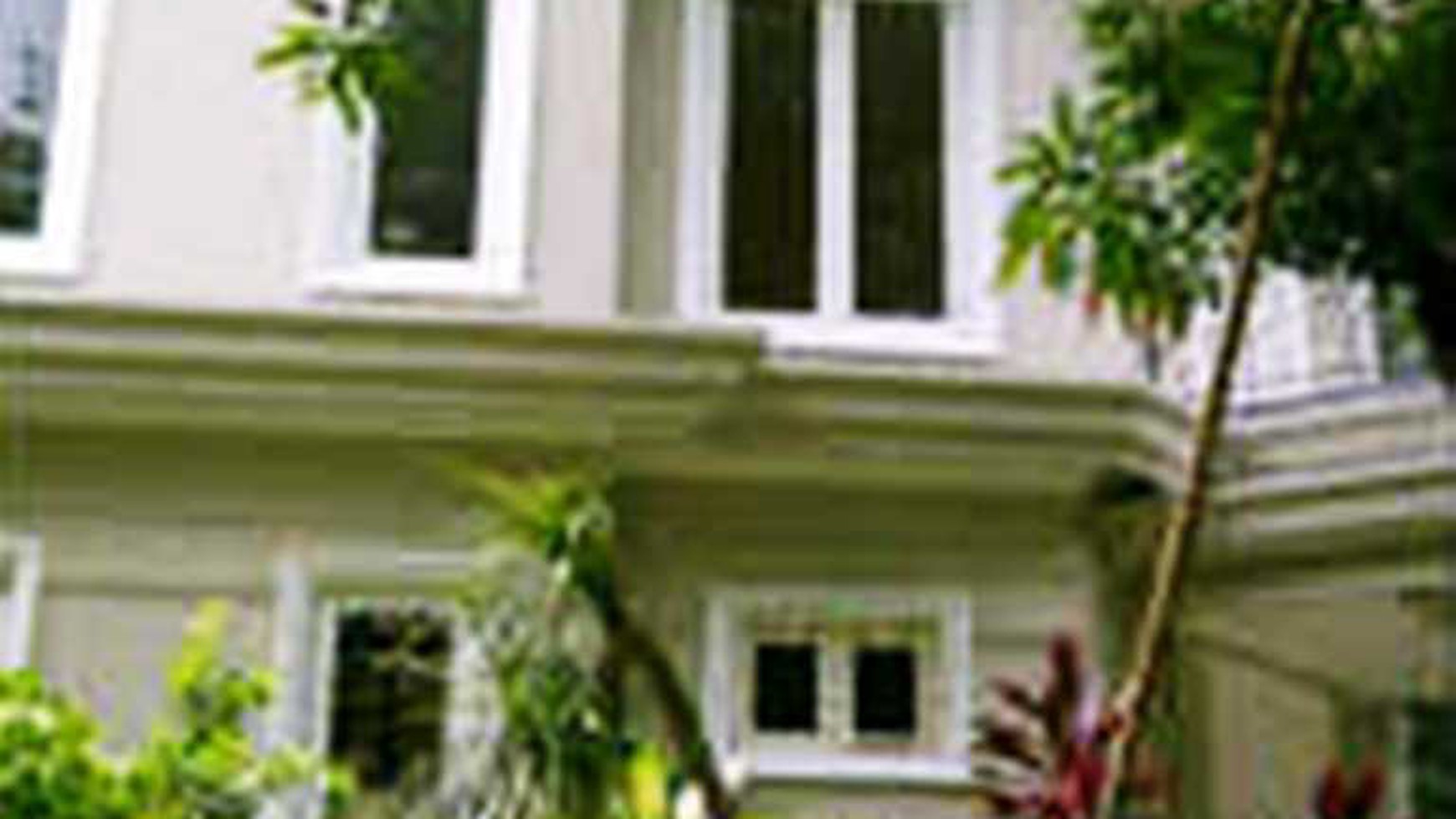 RUMAH DALAM CLUSTER,MINIMALIS,BAGUS,GOOD PRICE DI SEKTOR 9 BINTARO JAYA