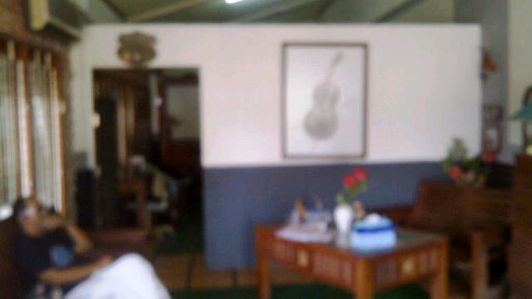 RUMAH PINGGIR JALAN,BAGUS,COCOK BUKA USAHA DI JOMBANG RAYA