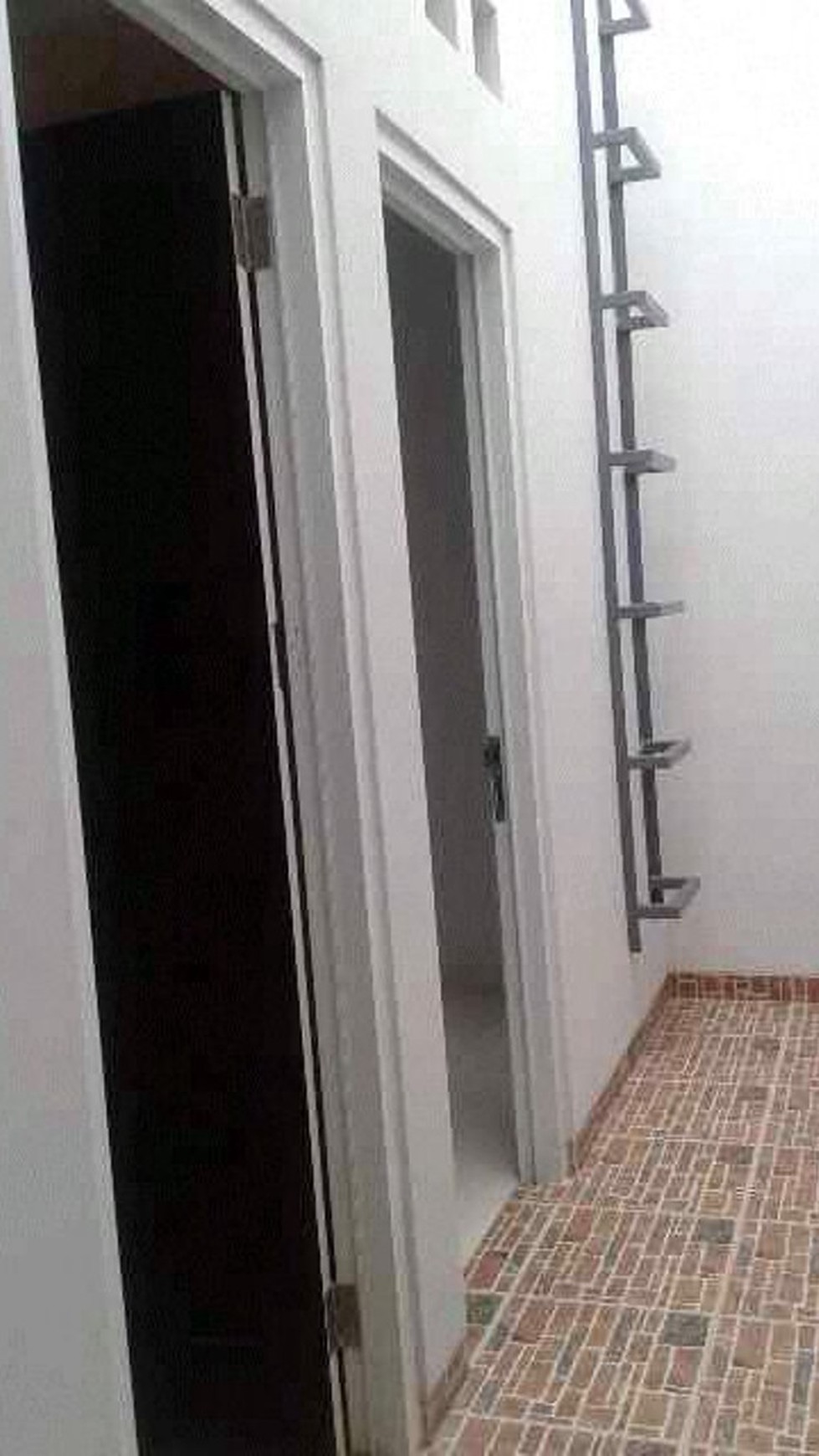 House For Rent ,Band New,Siap Huni di Sektor 2