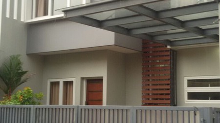 House For Rent ,Band New,Siap Huni di Sektor 2