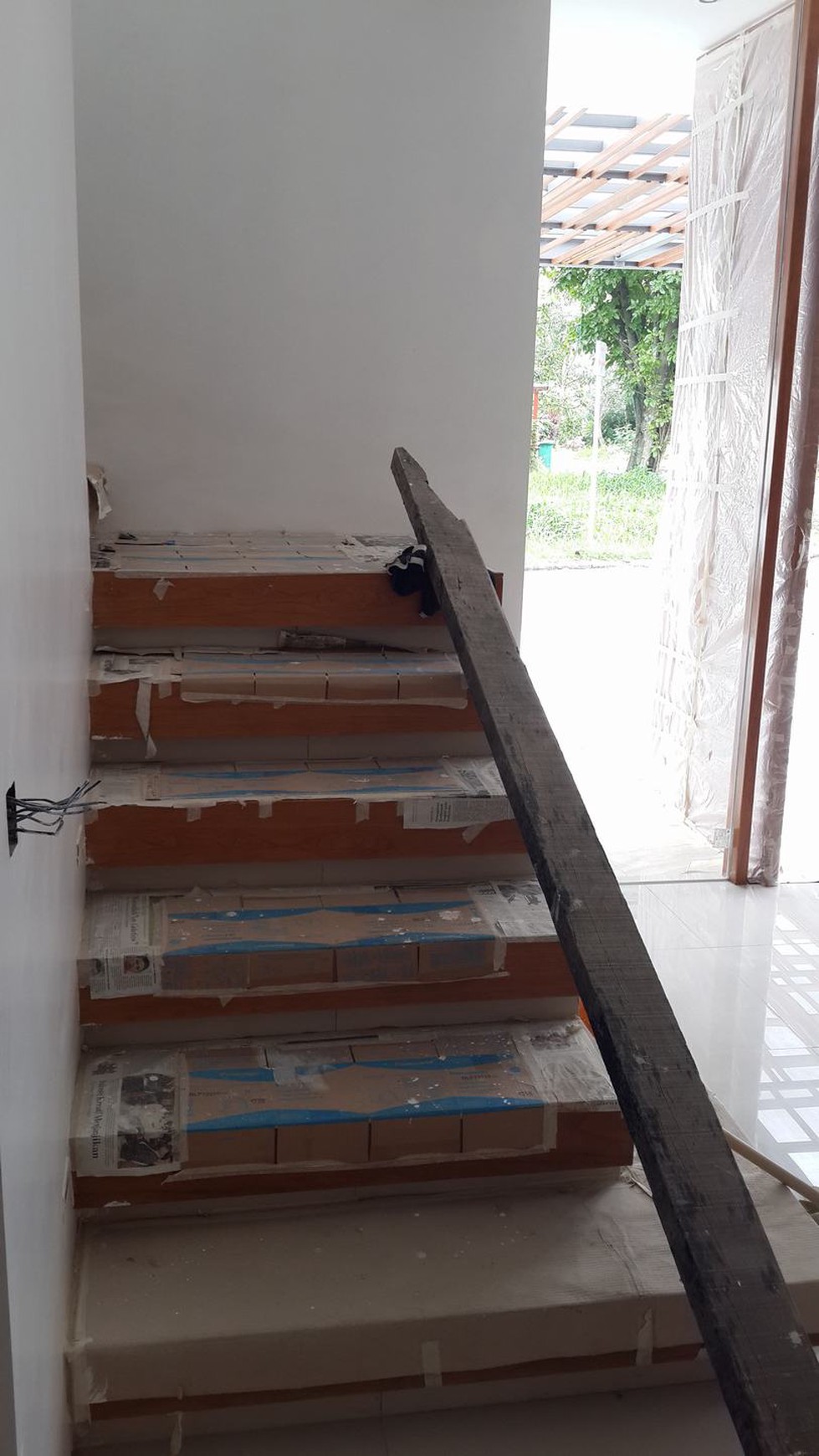 Dijual Rumah Taman Imam Bonjol Jl. Bintan- Lippo Karawaci