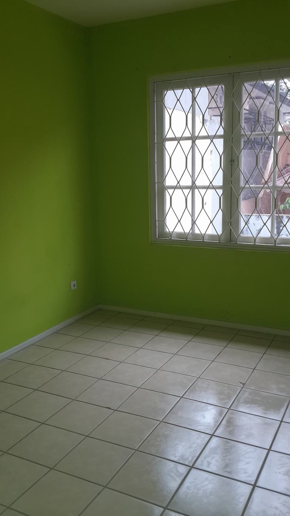 Disewakan Rumah Taman Imam Bonjol Jl. Bintan - Lippo Karawaci