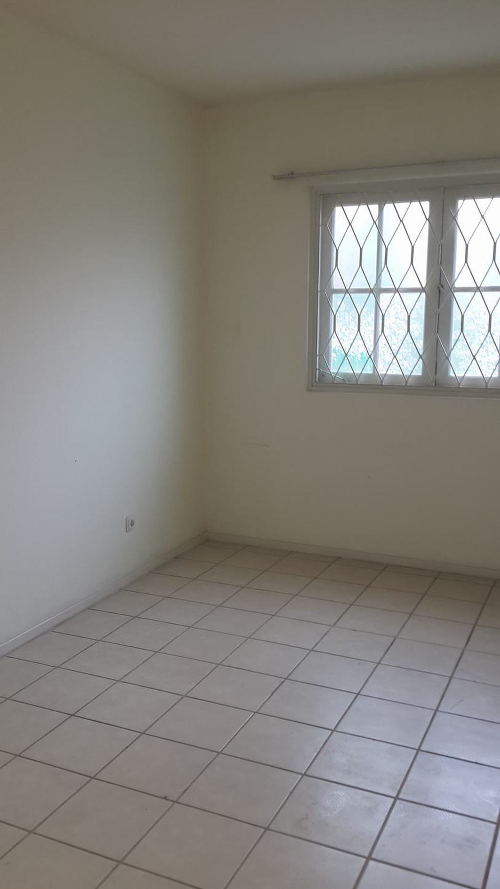 Disewakan Rumah Taman Imam Bonjol Jl. Bintan - Lippo Karawaci