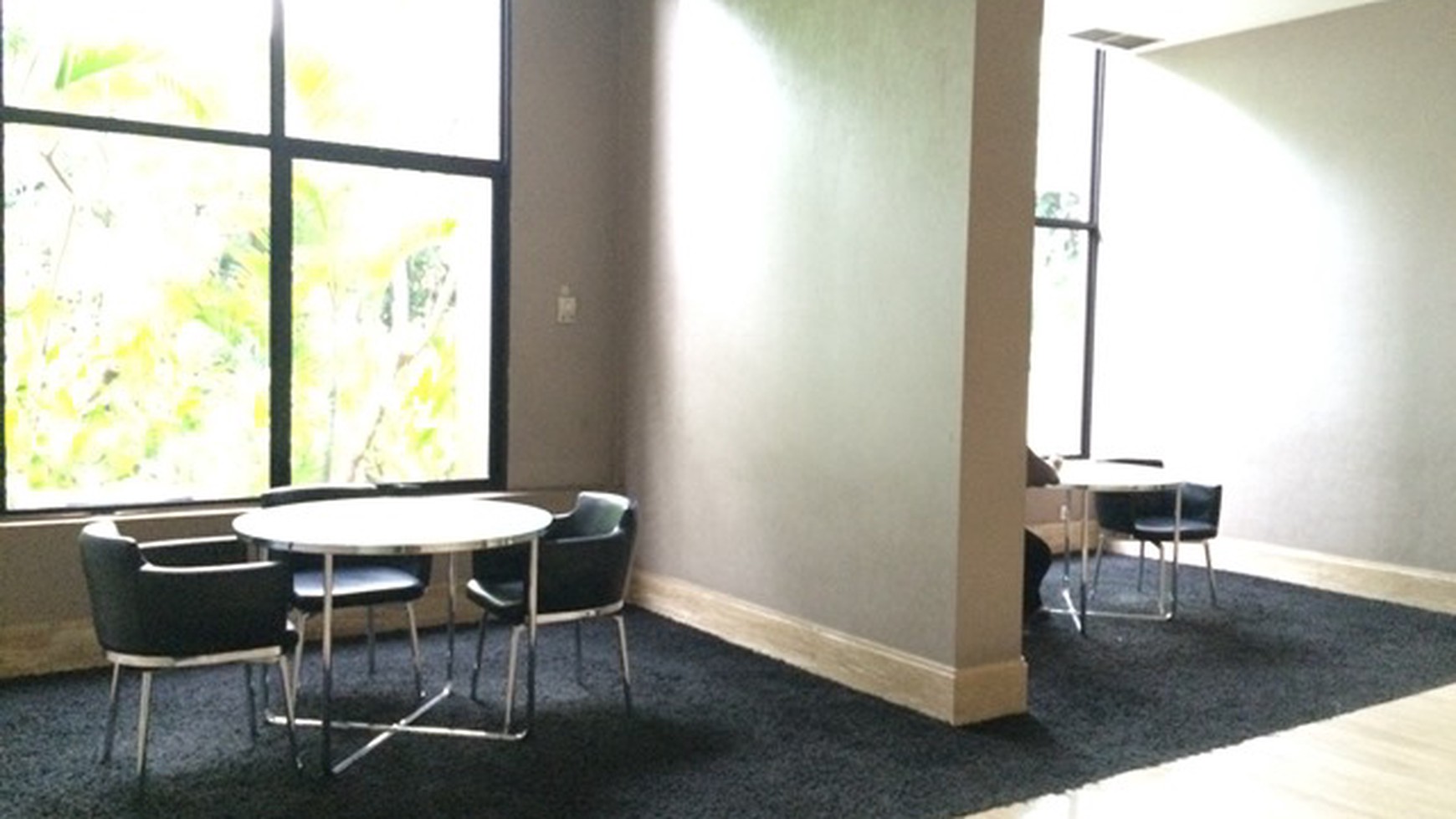 VERY NICE INTERIOR DESIGN AT HAMPTON\'S PARK : FURNISHED 2BEDROOM UNIT