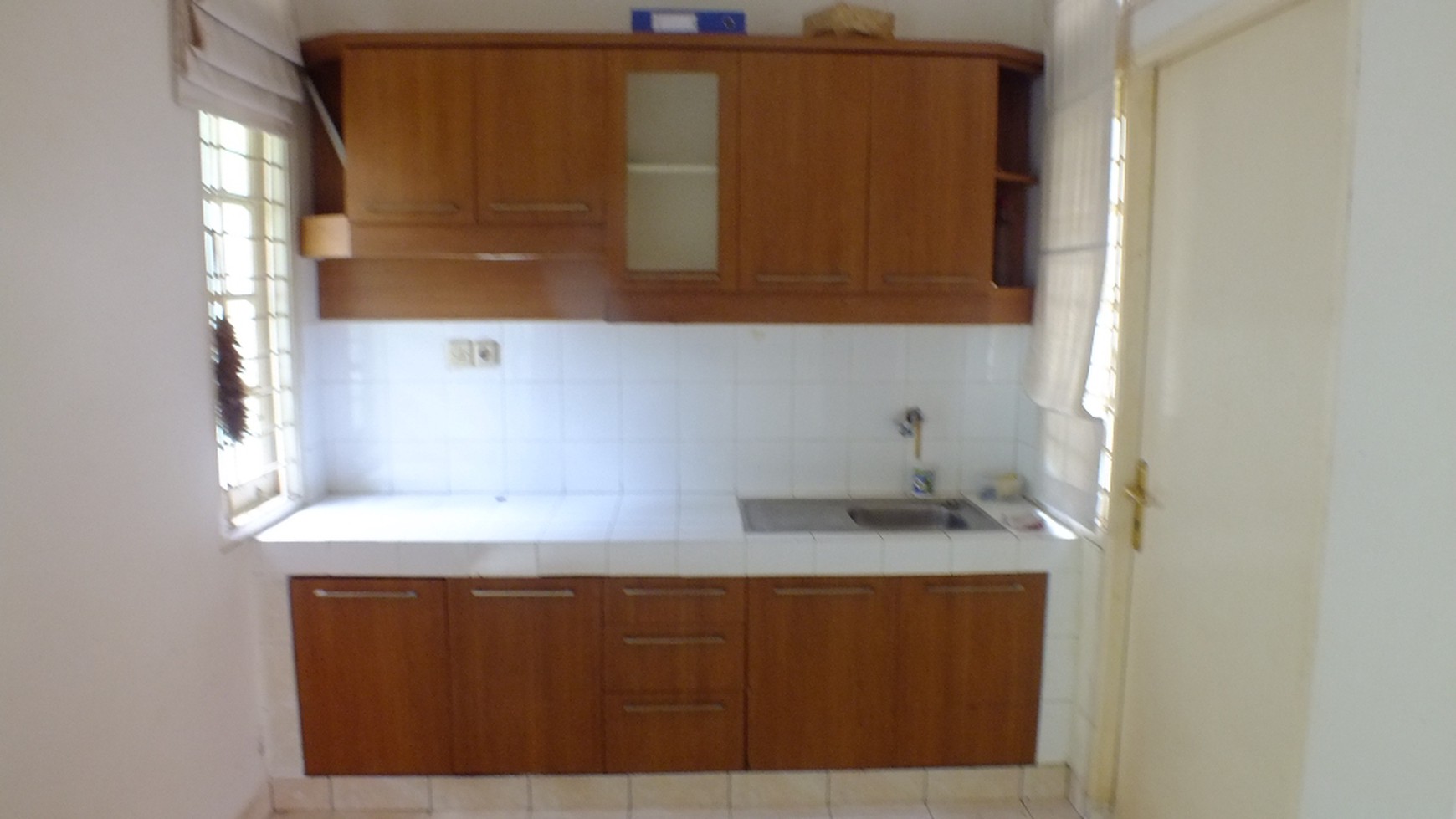 Rumah Bagus,siap huni,dalam cluster,good price di graha raya