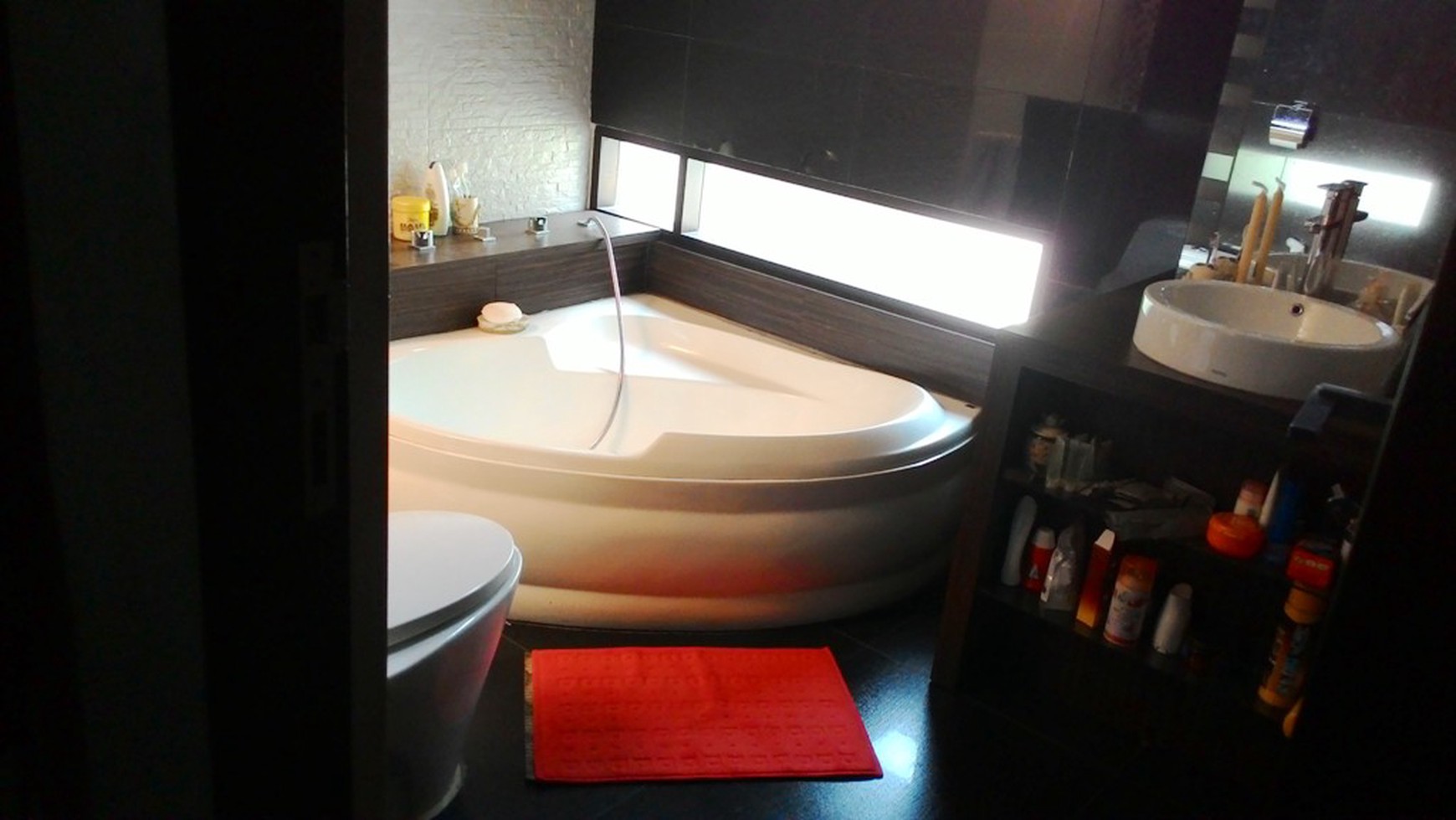 RUMAH MINIMALIS,SIAP HUNI,GOOD PRICE SEKTOR 9 BINTARO JAYA