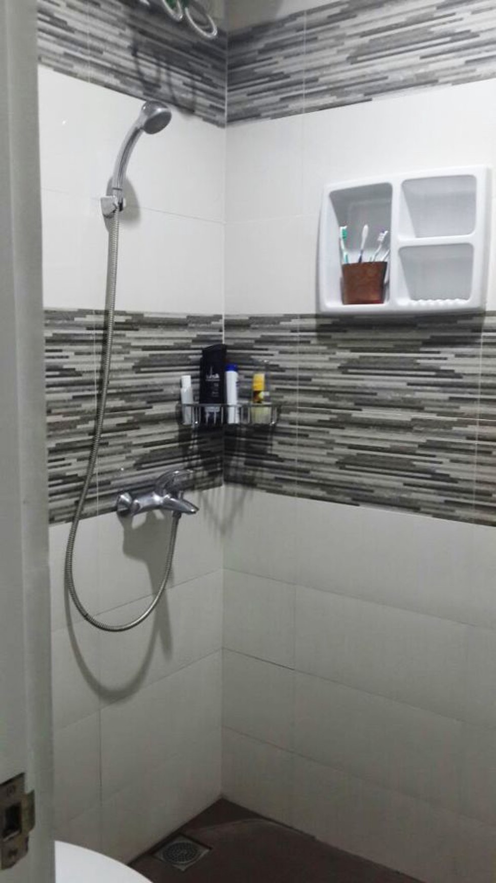 RUMAH BAGUS,MINIMALIS,TERAWAT,MURAH DI VILLA BINTARO INDAH