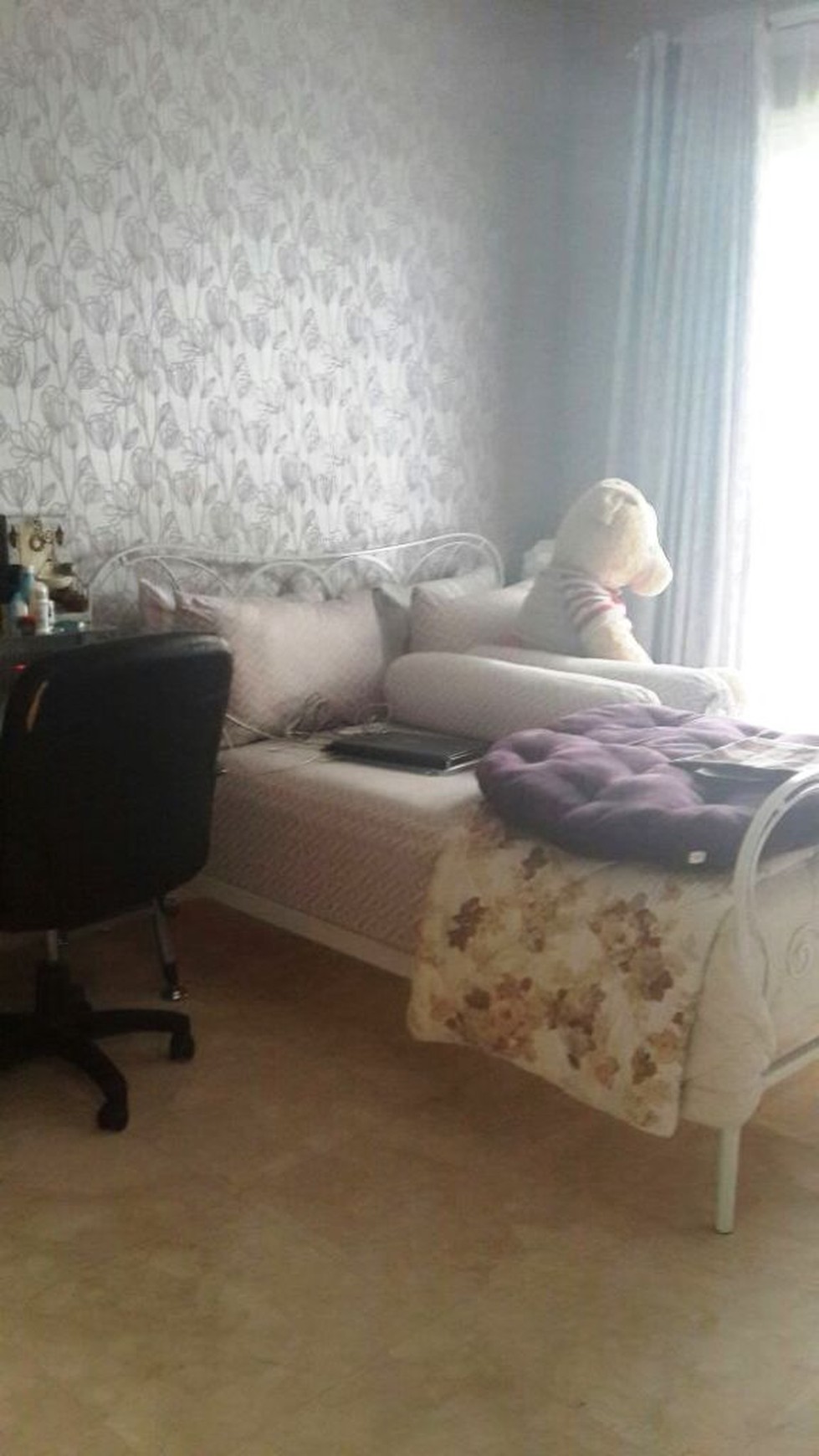 RUMAH BAGUS,MINIMALIS,TERAWAT,MURAH DI VILLA BINTARO INDAH