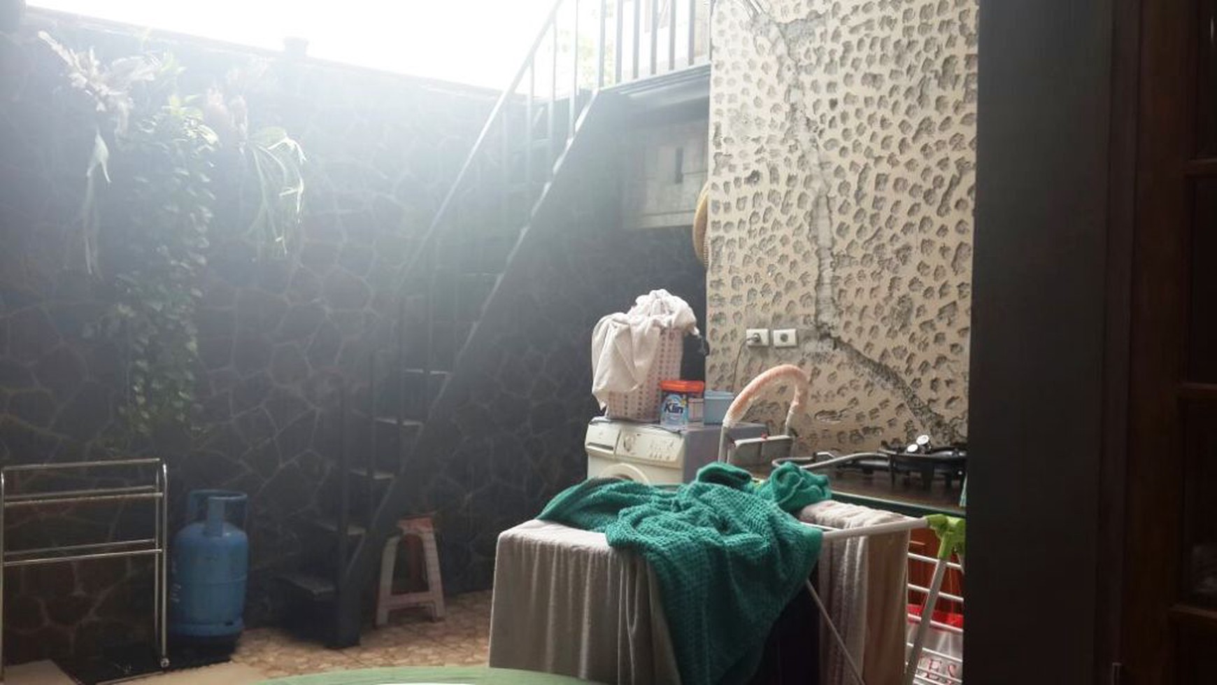 RUMAH BAGUS,MINIMALIS,TERAWAT,MURAH DI VILLA BINTARO INDAH