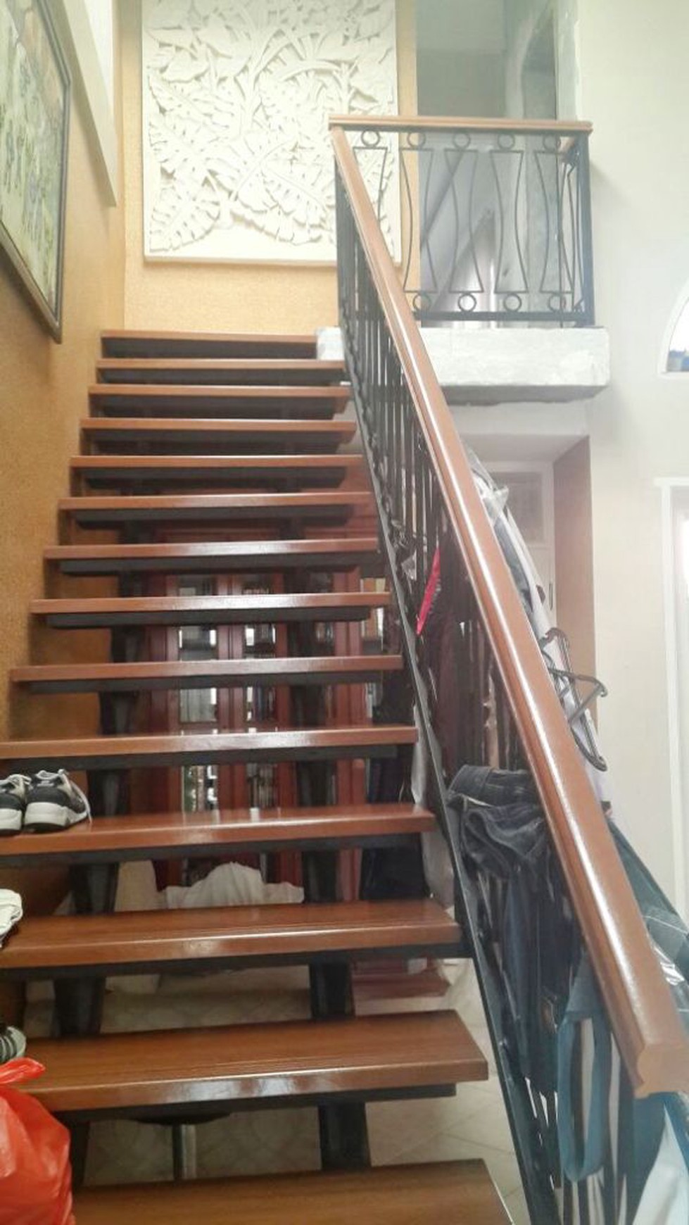 RUMAH BAGUS,MINIMALIS,TERAWAT,MURAH DI VILLA BINTARO INDAH