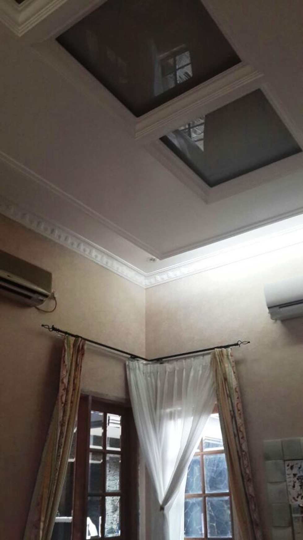 RUMAH BAGUS,MINIMALIS,TERAWAT,MURAH DI VILLA BINTARO INDAH