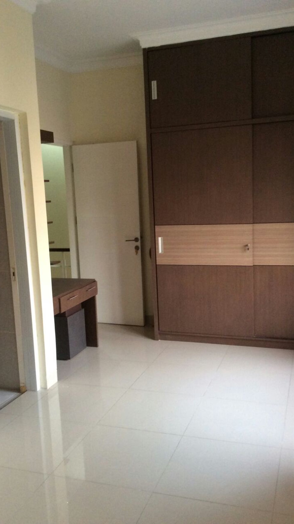 Dijual Rumah Cluster Serenade Lake Kondisi Bagus - Gading Serpong