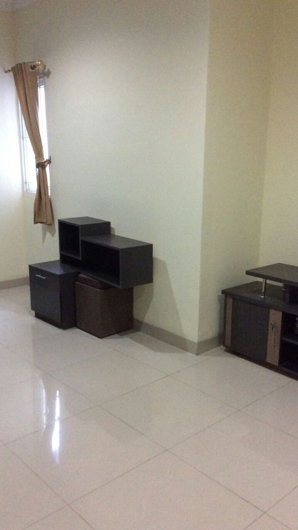 Dijual Rumah Cluster Serenade Lake Kondisi Bagus - Gading Serpong