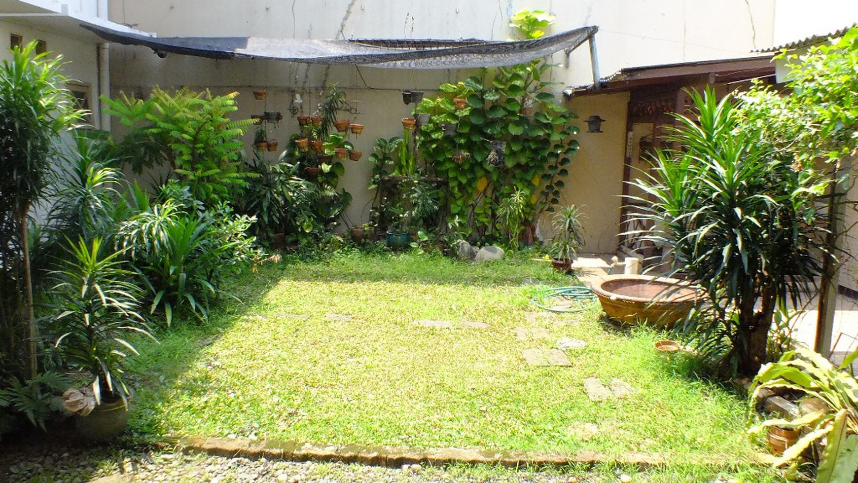 Rumah  siap huni,Semi Furnish BSD Tangerang..