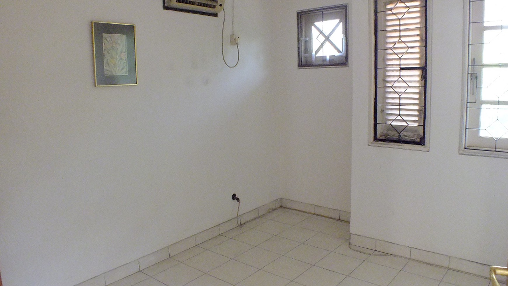 Rumah  siap huni,Semi Furnish BSD Tangerang..