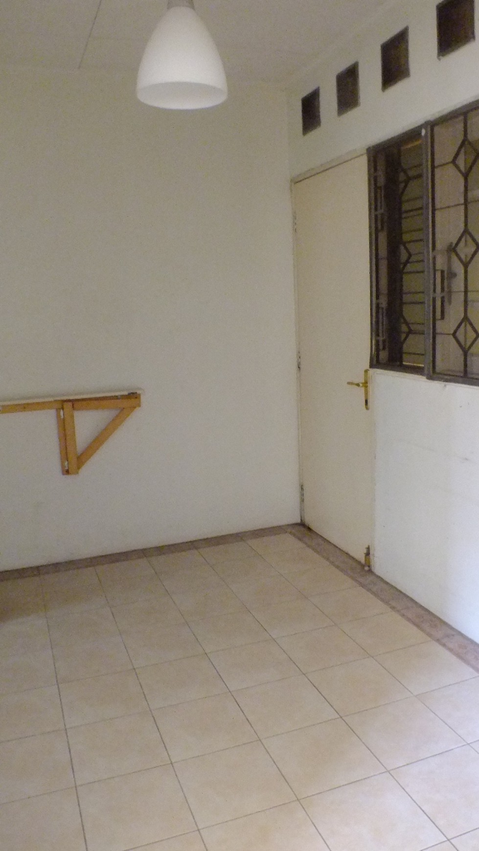 Rumah  siap huni,Semi Furnish BSD Tangerang..