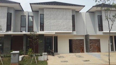 Rumah Brand new,dalam cluster baru di Sektor 9