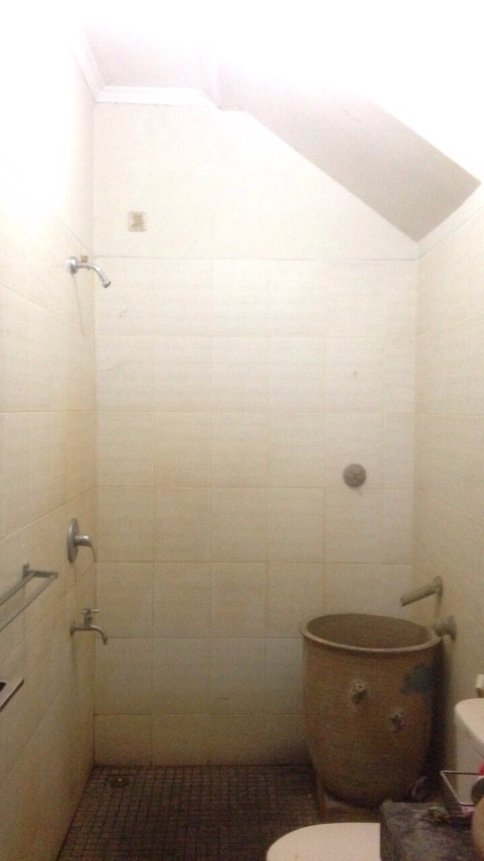 Rumah Bagus,siap huni,murah di pondok aren