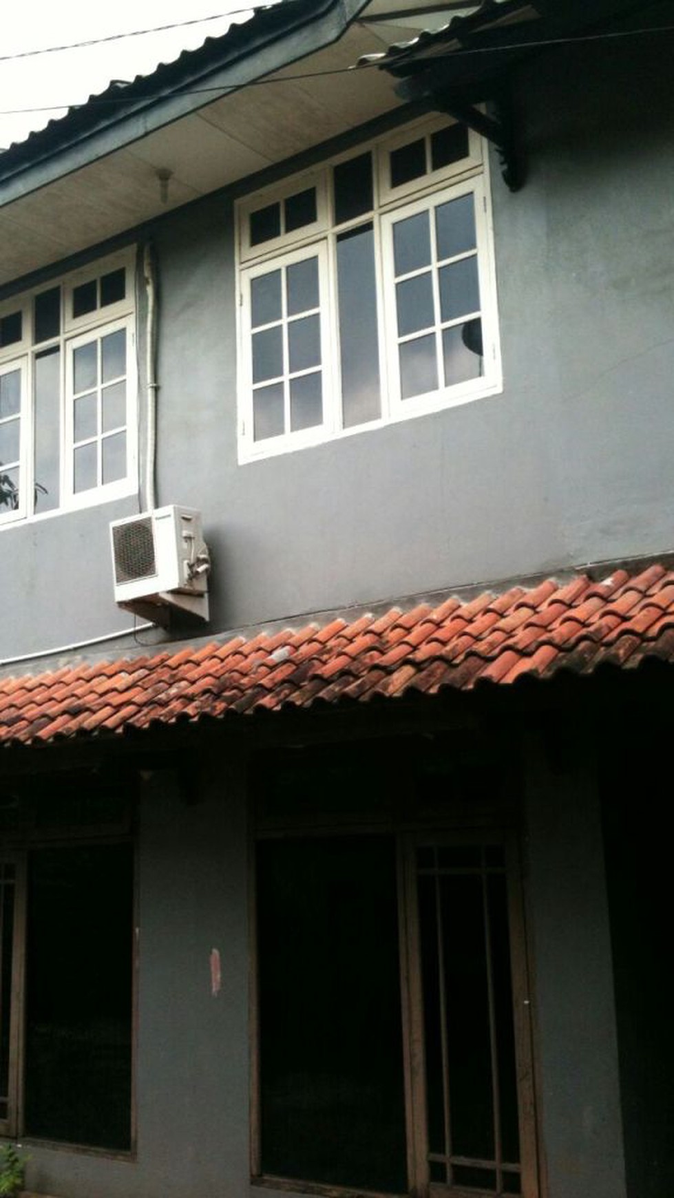 Rumah siap huni,murah di pesanggrahan