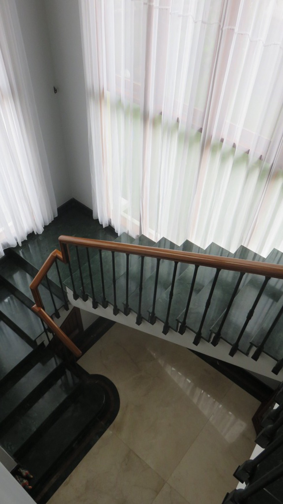 Rumah Bagus,asri,sangat strategis di Gandaria Selatan Jakarta Selatan