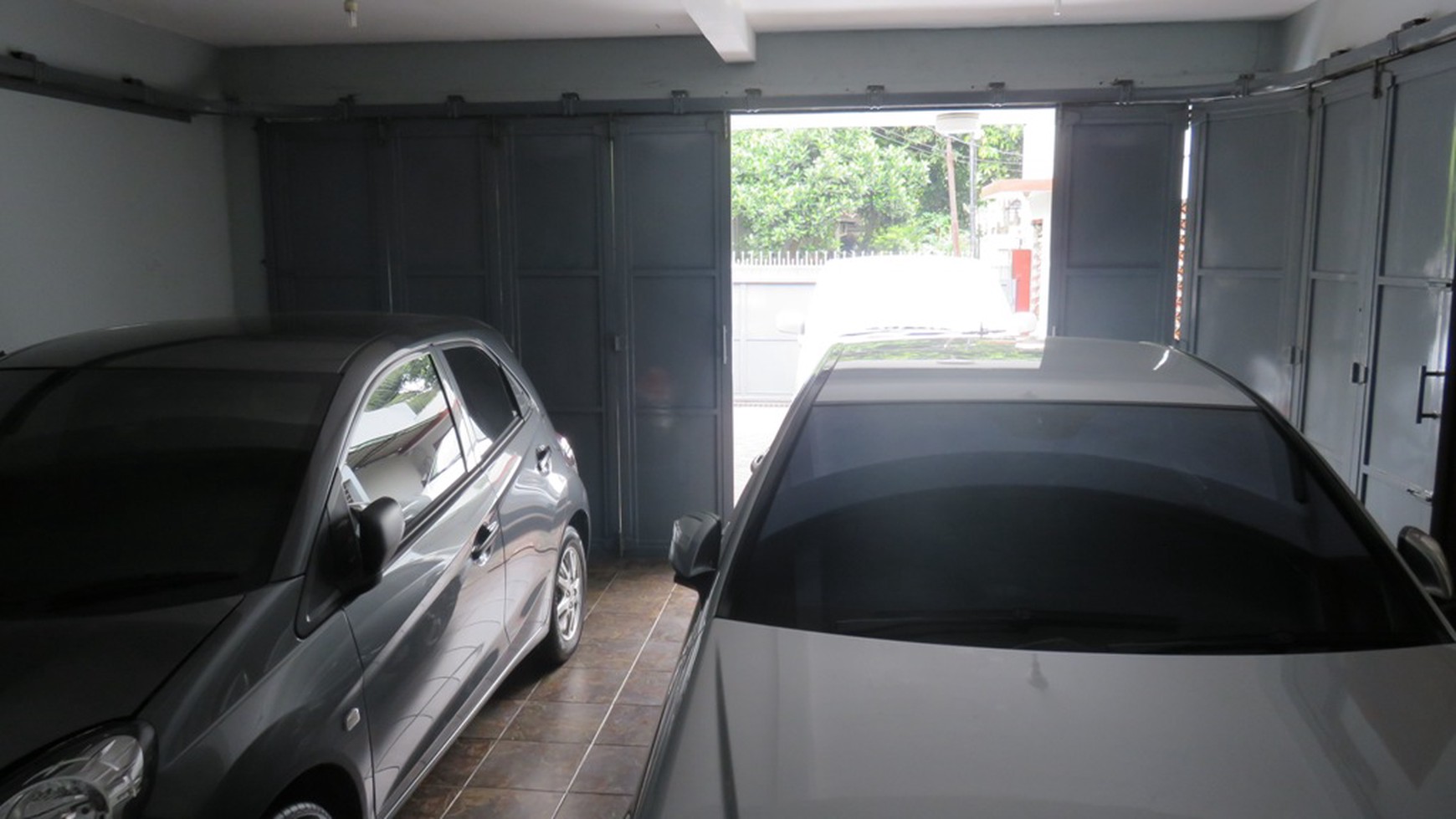 Rumah Bagus,asri,sangat strategis di Gandaria Selatan Jakarta Selatan