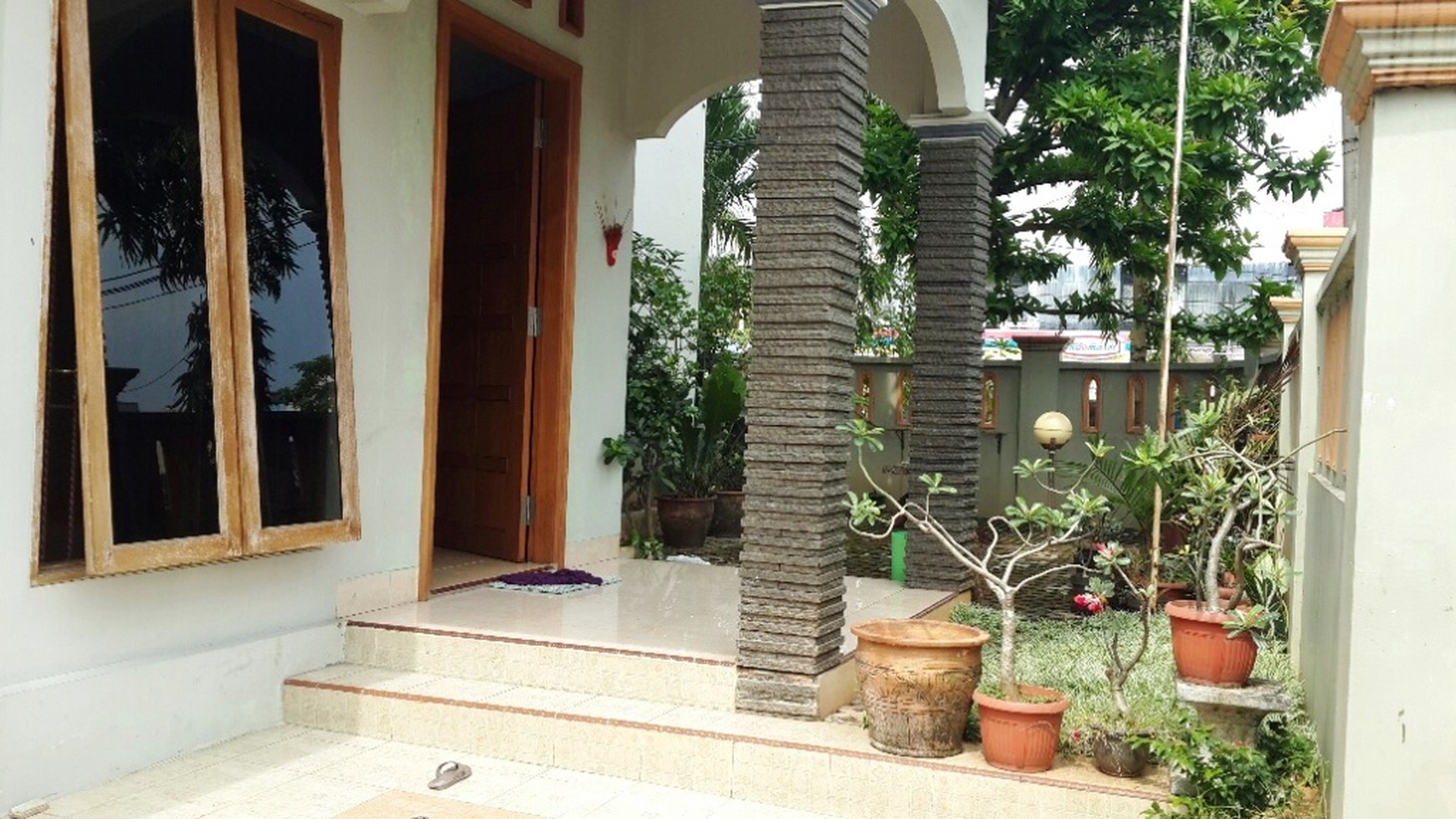 Rumah Bagus,siap huni,strategis,jalan lebar di Villa Bintaro Regency