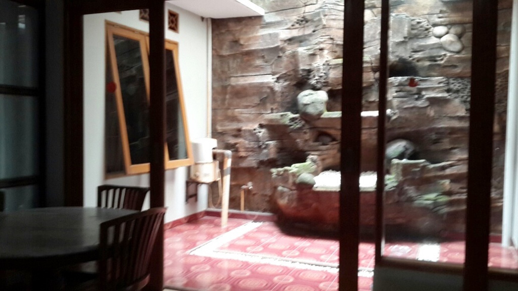 Rumah Bagus,siap huni,strategis,jalan lebar di Villa Bintaro Regency