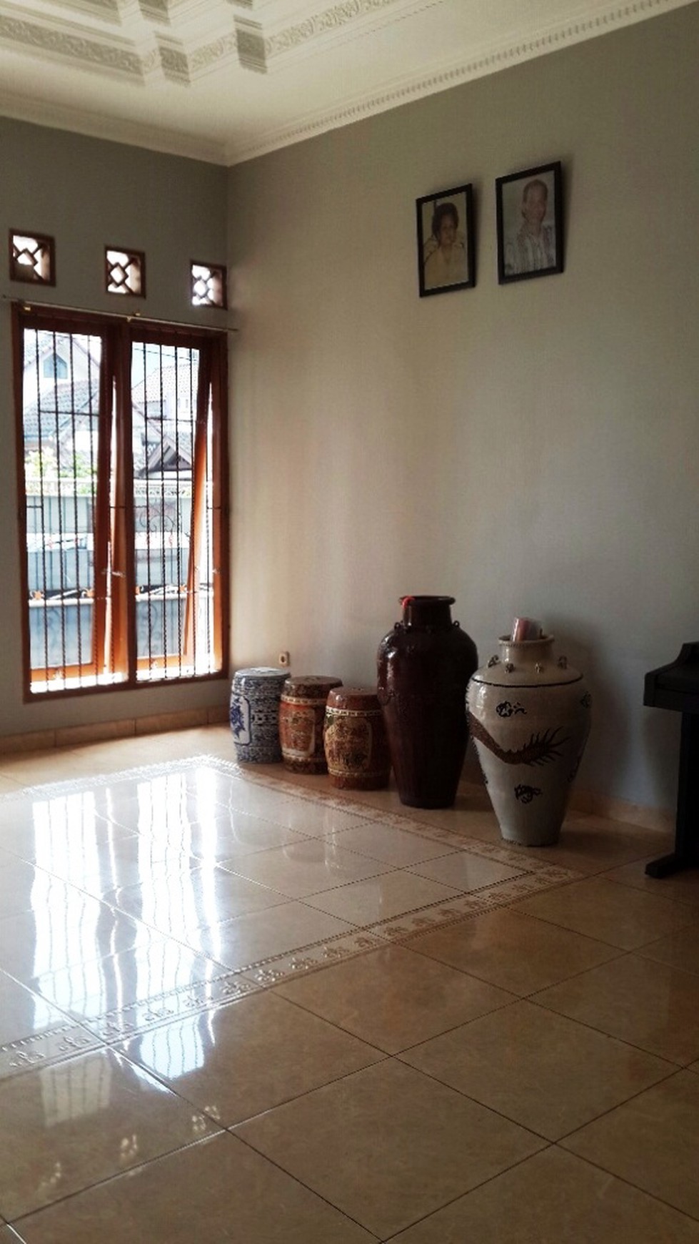 Rumah Bagus,siap huni,strategis,jalan lebar di Villa Bintaro Regency