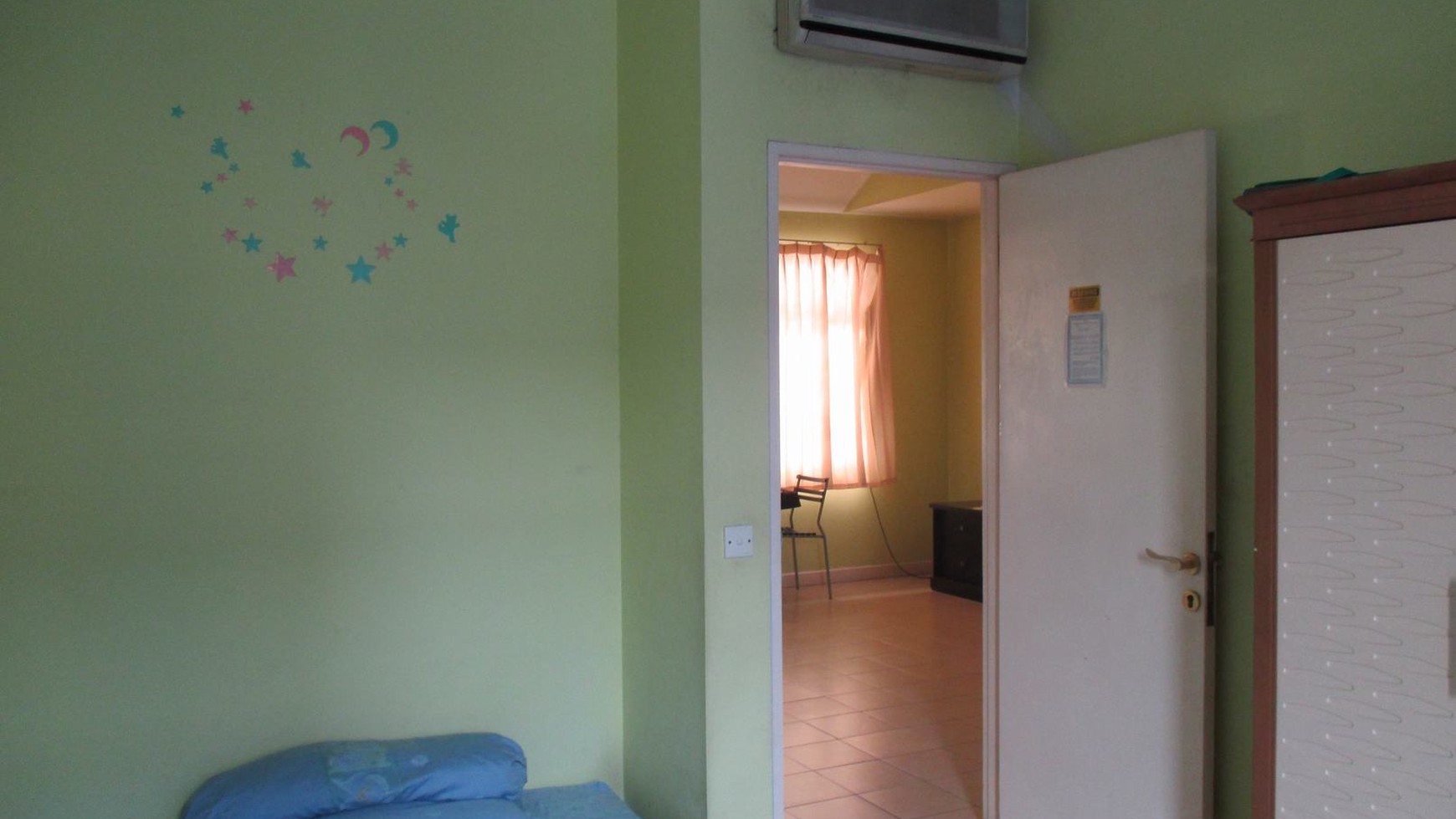 Disewakan Townhouse Taman Ayu lantai 2- Lippo Karawaci