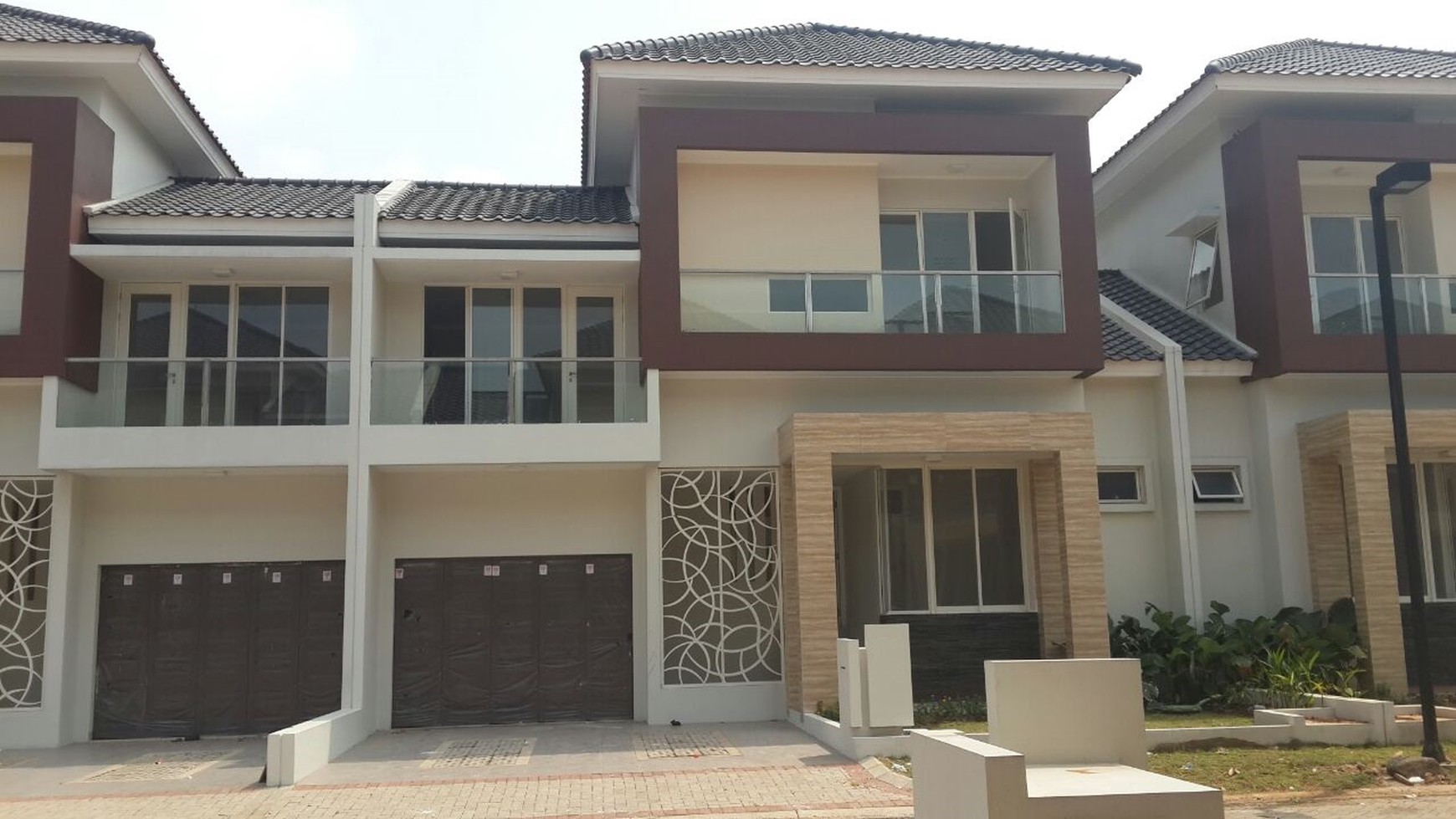 Rumah dalam cluster,securty 24 jam sek 7