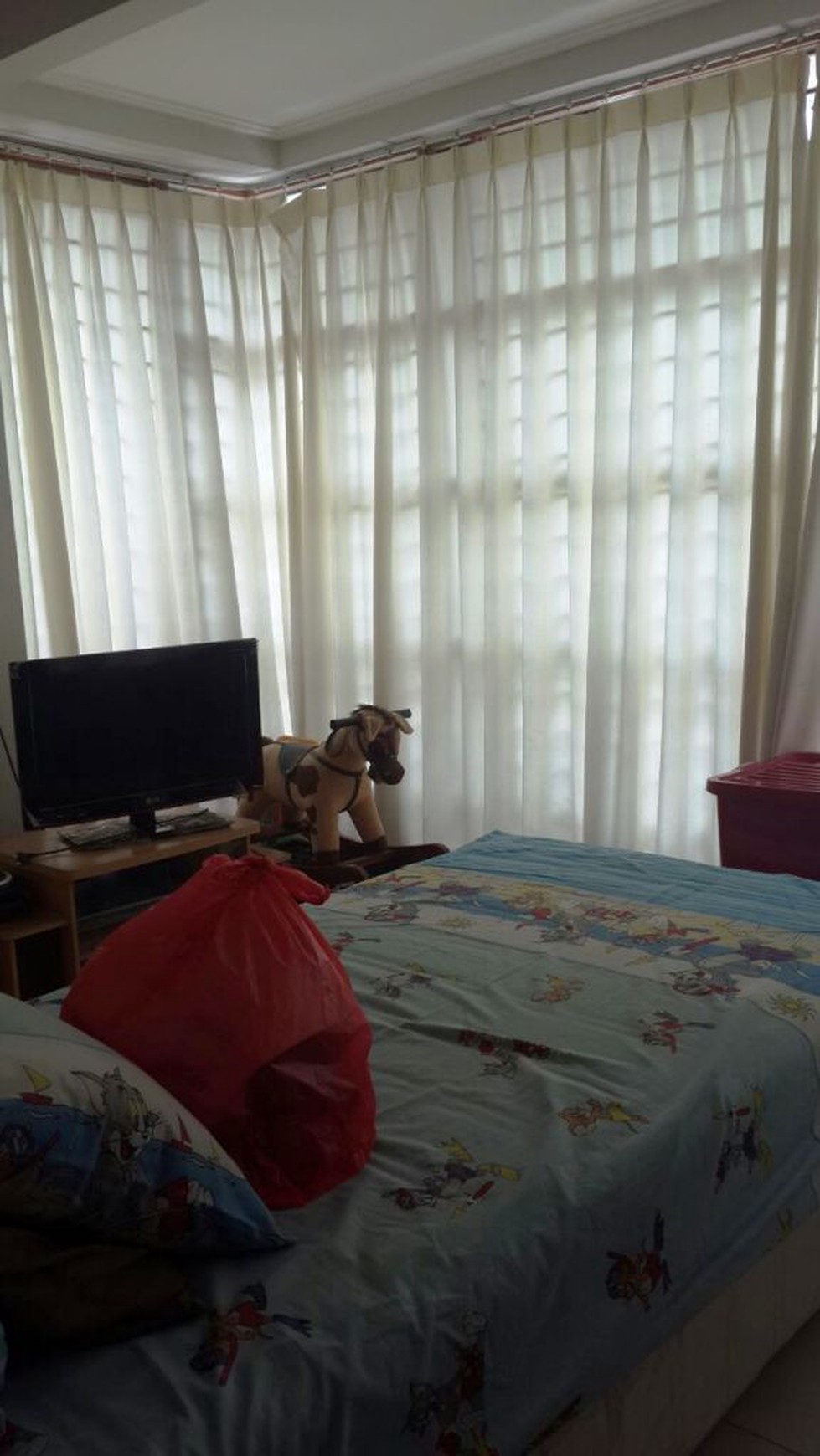 Rumah depan taman, minimalis ,good price sektor 9 Bintaro Jaya!!