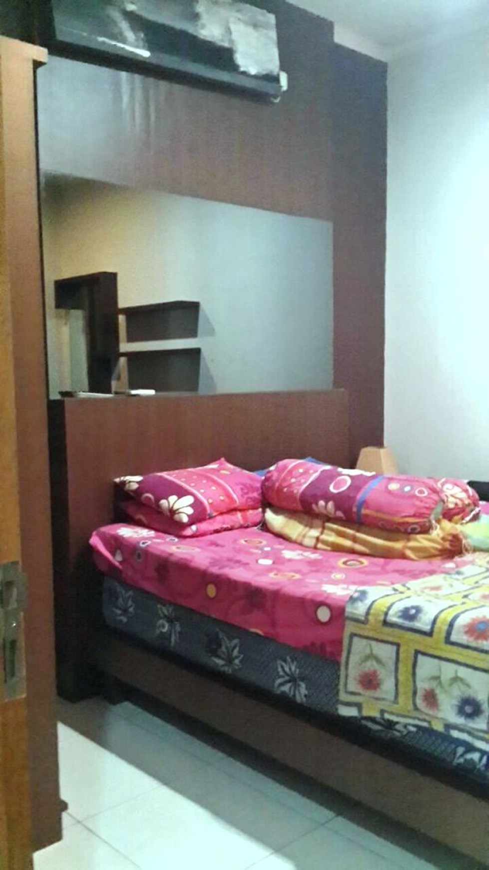 Rumah depan taman, minimalis ,good price sektor 9 Bintaro Jaya!!