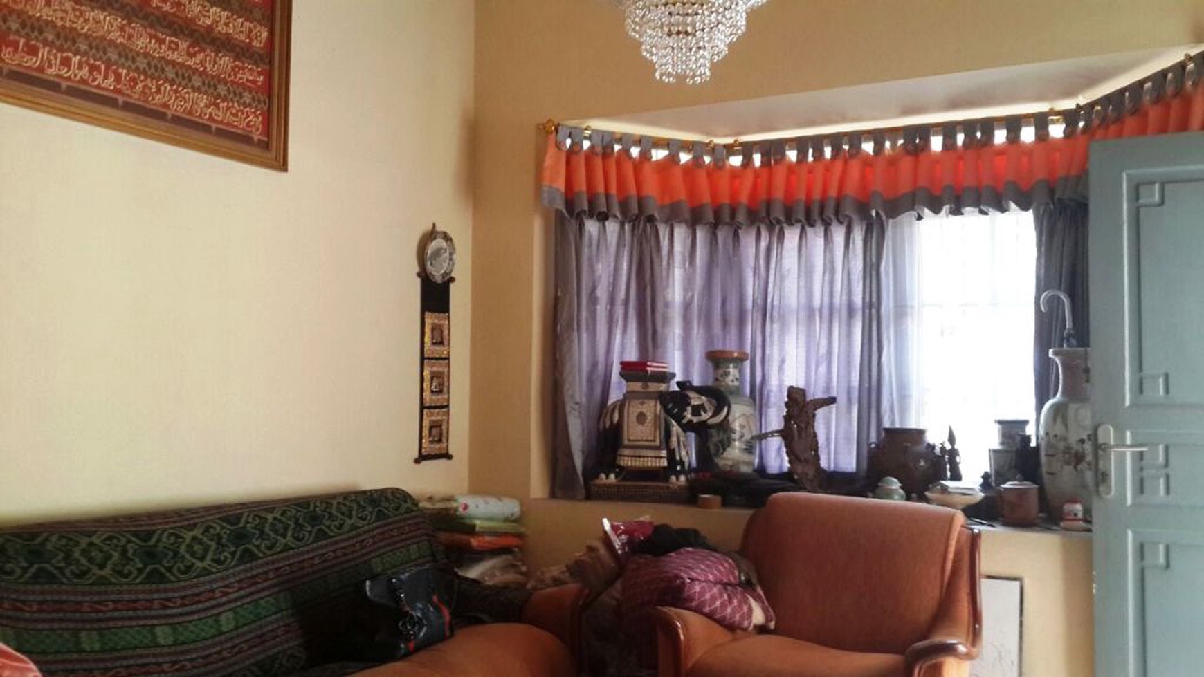 Rumah Siap Huni,Luas Tanah 180/luas bangunan 200 ,good price Sek 2