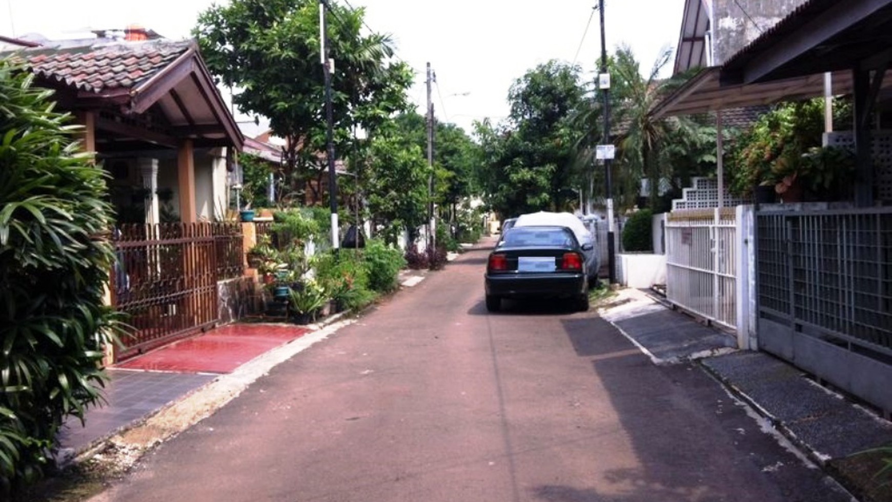 RUMAH MURAH,SIAP HUNI,LOKASI STRATEGIS DI BINTARO JAYA JAKSEL