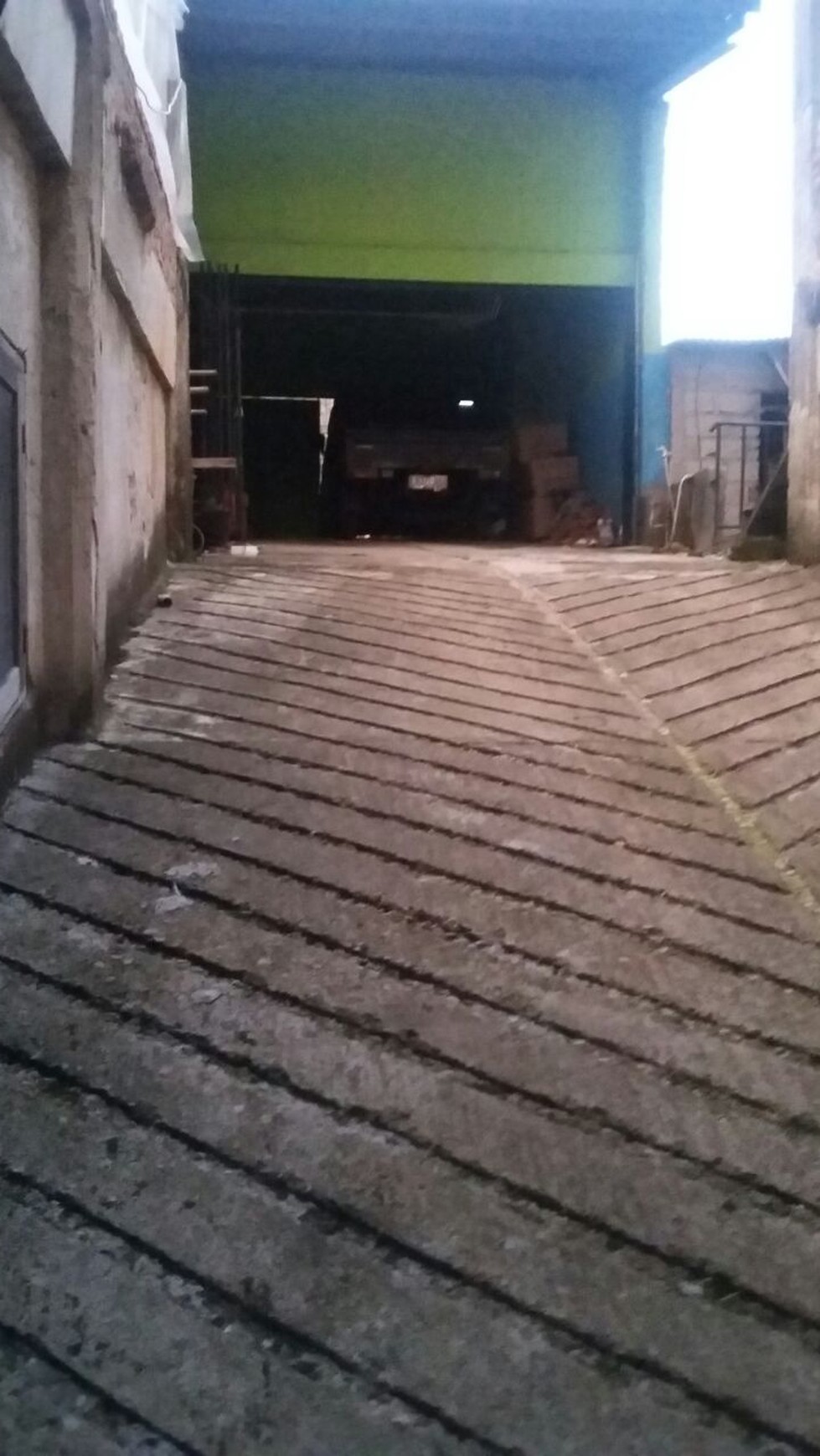 Kiios dan Lahan di Pondok Aren