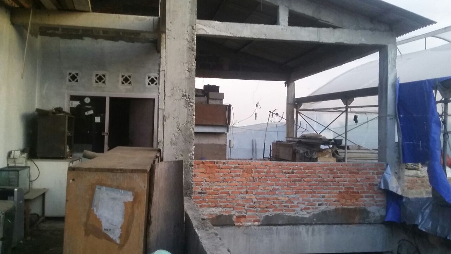 Kiios dan Lahan di Pondok Aren