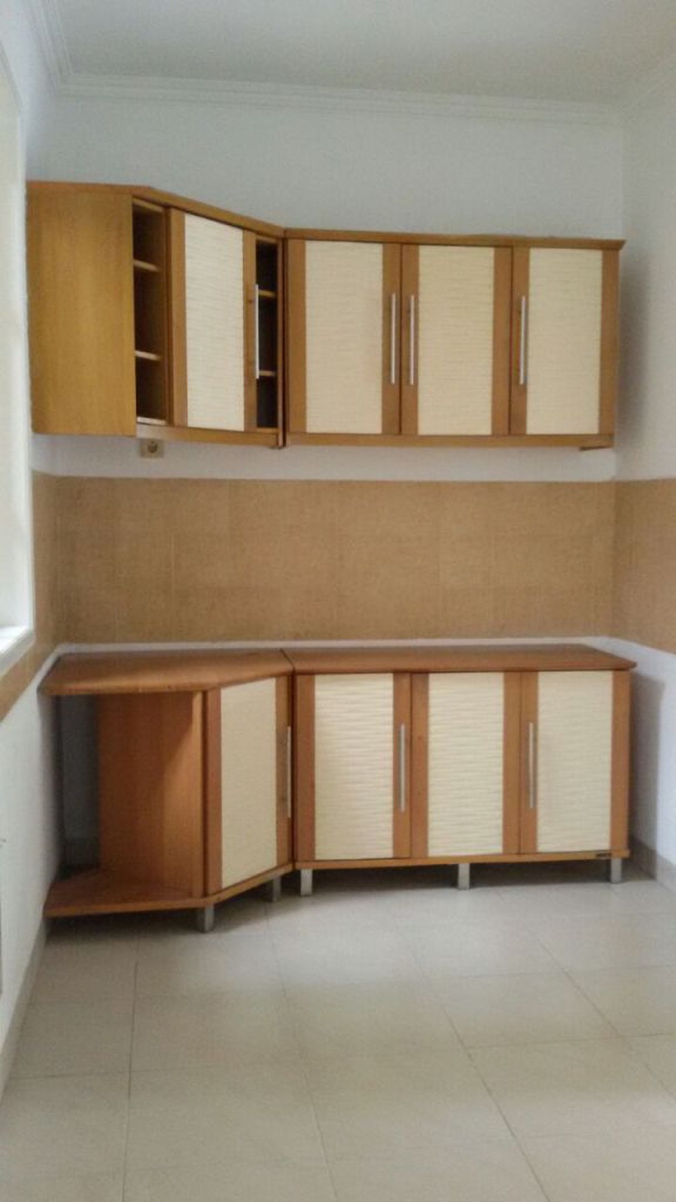 RUMAH SIAP HUNI,DEPAN TAMAN,DI PURI BINTARO