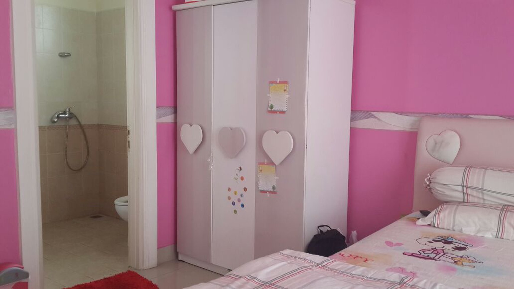 Rumah Cantik,Minimalis ,siap huni di Serpong Tangerang