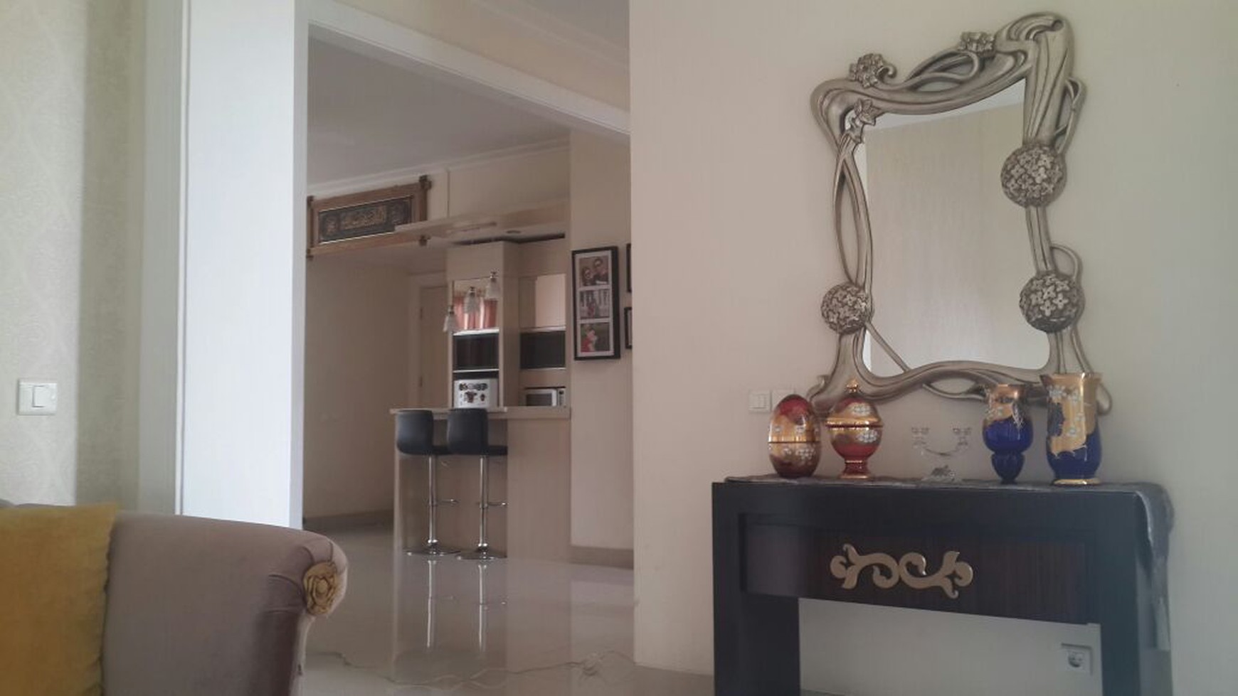 Rumah Cantik,Minimalis ,siap huni di Serpong Tangerang