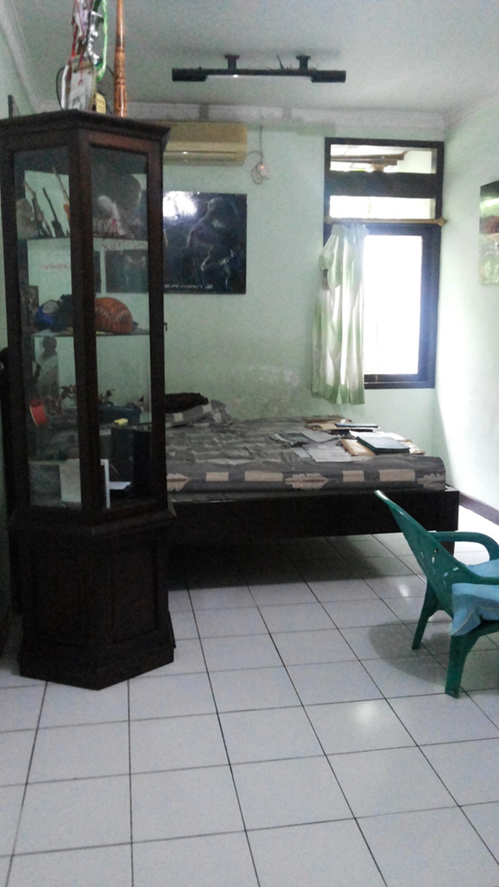 Rumah Nyaman & aman di BSD . dekat dg sekolah, pasar modern, tmpt ibadah, mal