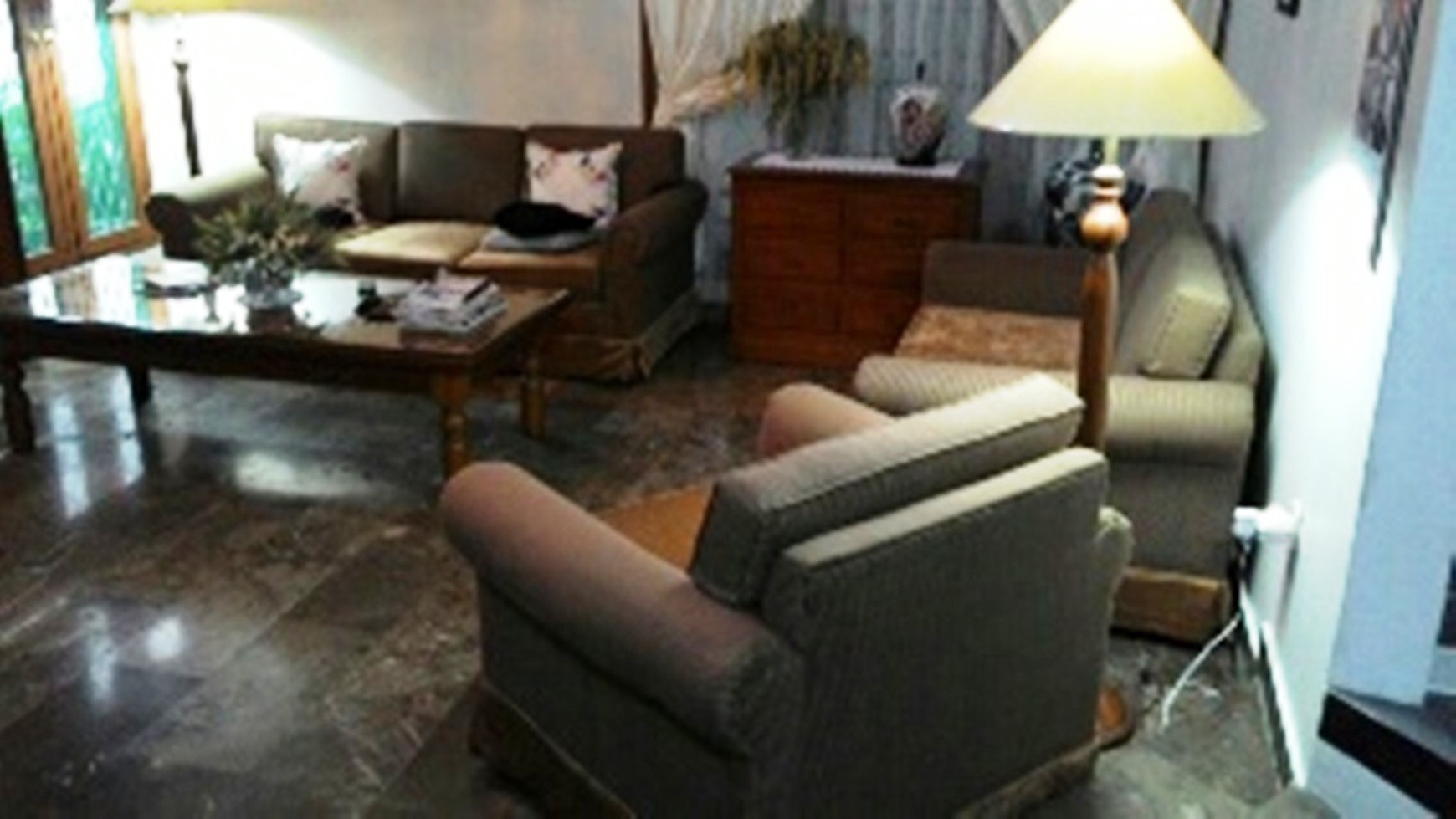 RUMAH STRATEGIS,SIAP HUNI,GOOD PRICE DI KEBAYORAN LAMA JAKARTA SELATAN