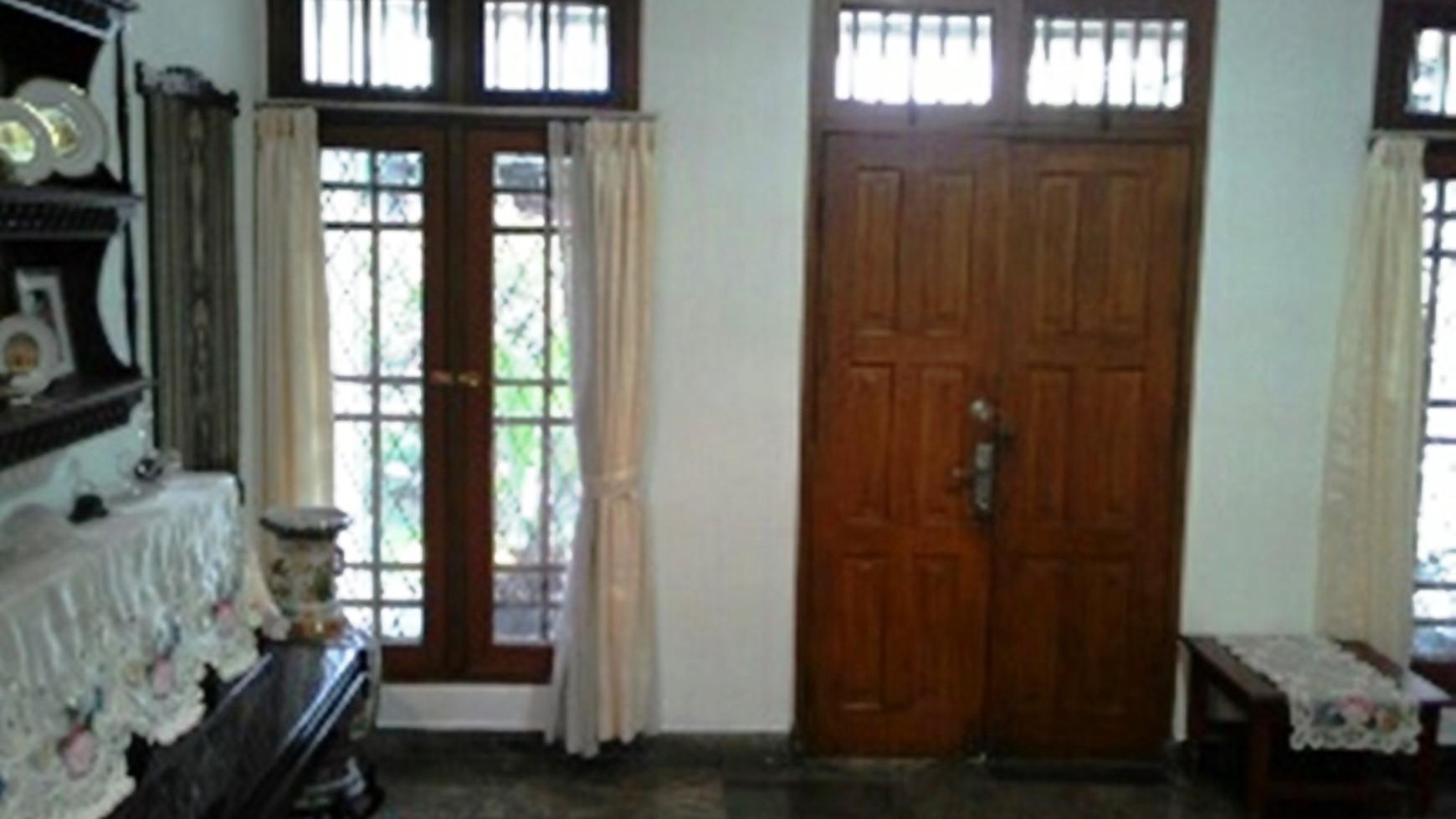 RUMAH STRATEGIS,SIAP HUNI,GOOD PRICE DI KEBAYORAN LAMA JAKARTA SELATAN