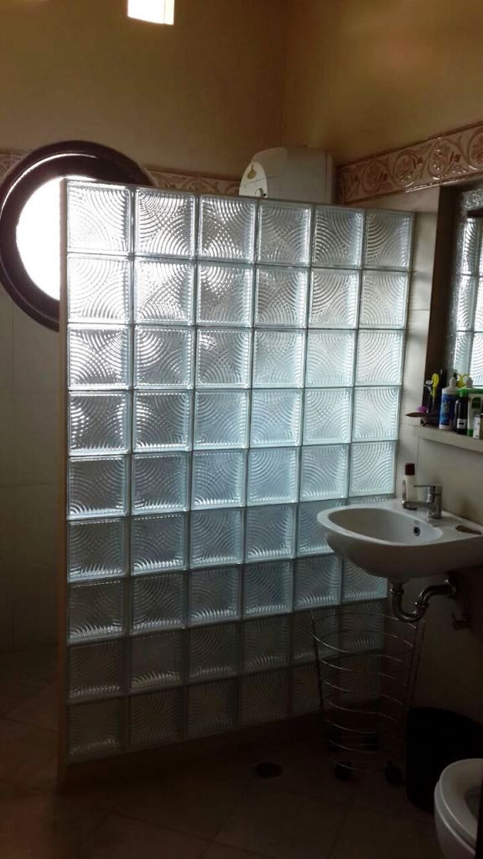 RUMAH ASRI,HALAMAN LUAS,MEDITERAN,GOOD PRICE BINTARO SEKTOR 2