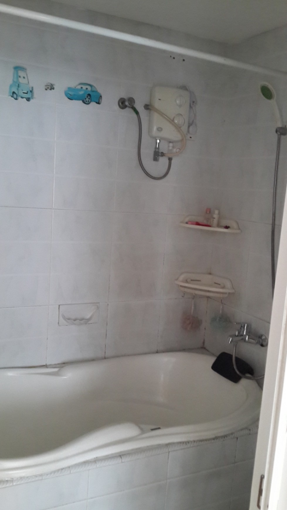 Dijual / Disewakan  Rumah Taman Hokaido - Lippo Karawaci