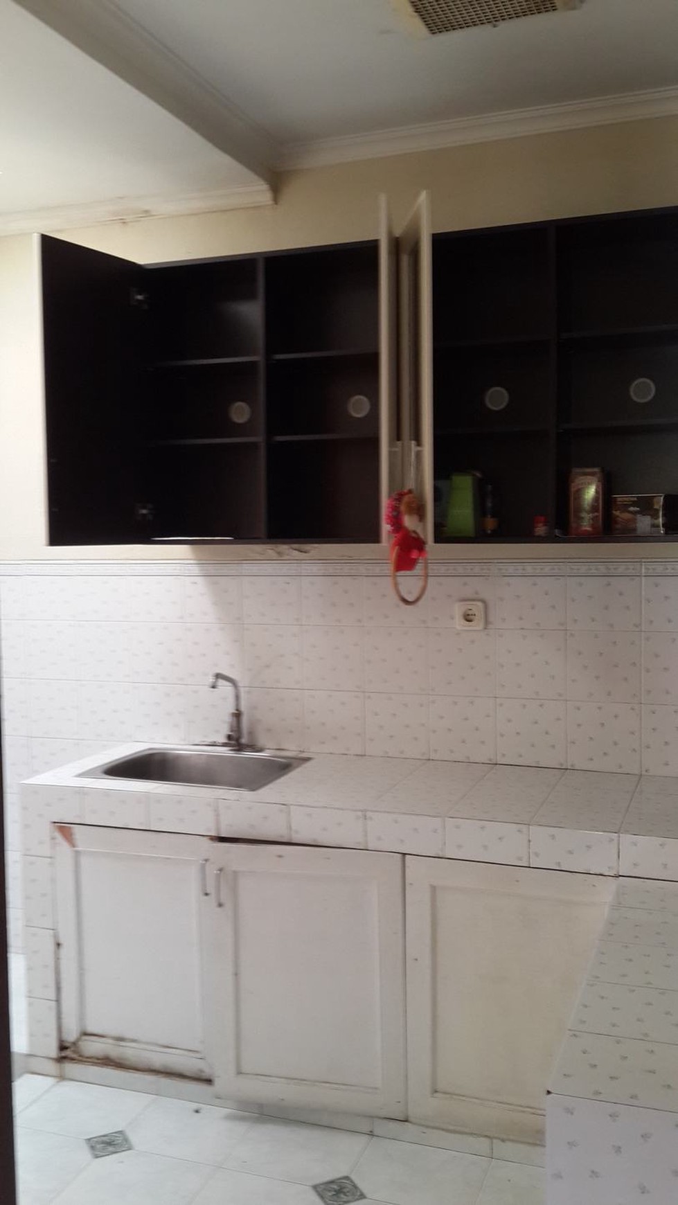 Disewakan Rumah Taman Parahyangan - Lippo Karawaci