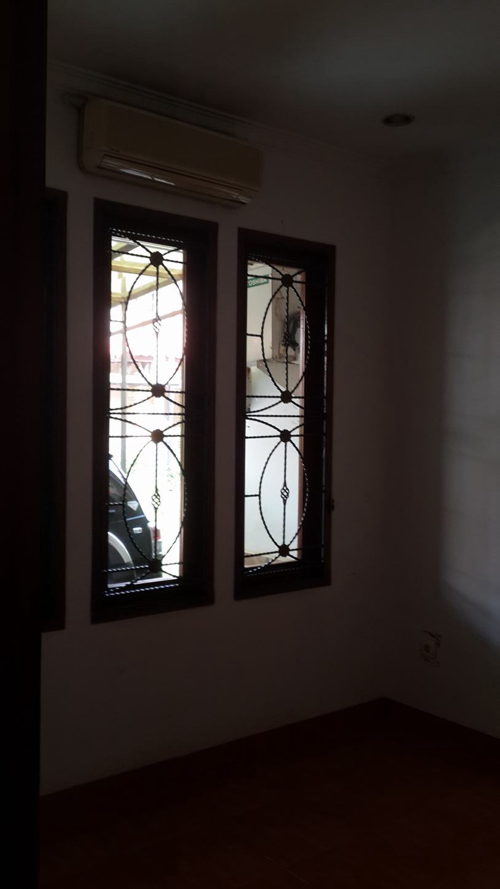 Disewakan Rumah Taman Parahyangan - Lippo Karawaci